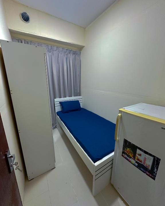 Al Majaz Hostel | شقة شيرنج شباب فقط في الشارقة
