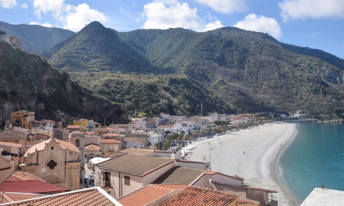 Scilla House | 1 bedroom beautiful home in Scilla