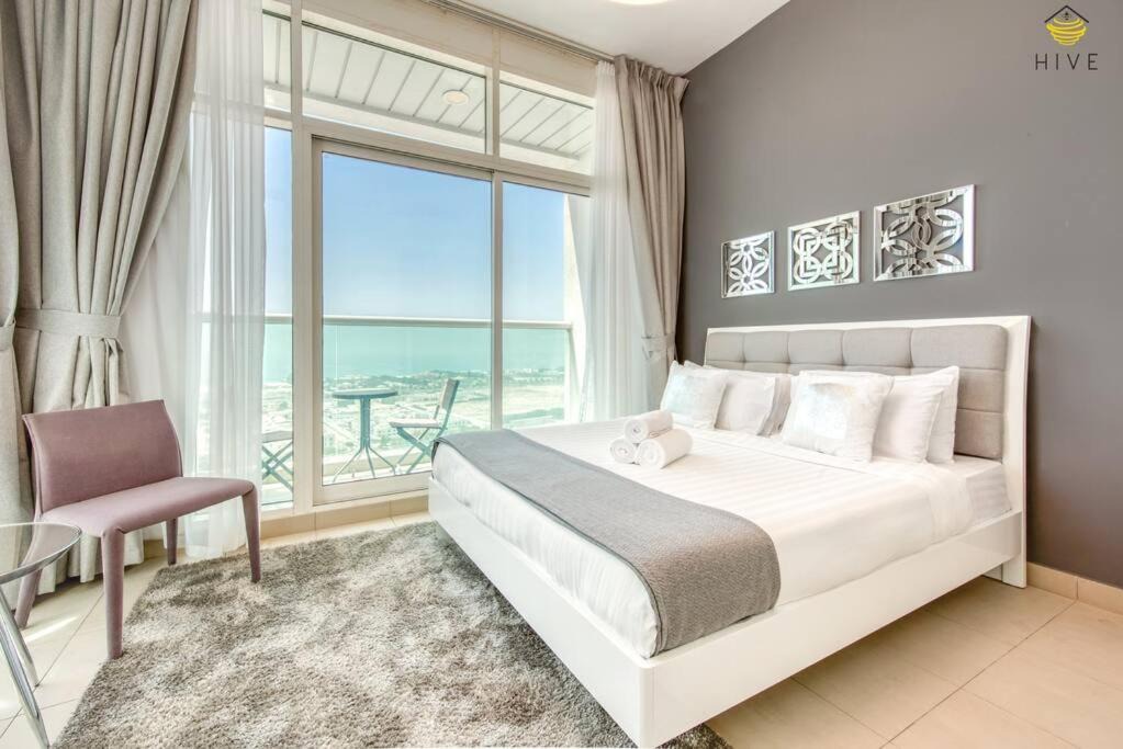 Al Sufouh 1 Apartment | 1 Bedroom in Al Sufouh with Pool