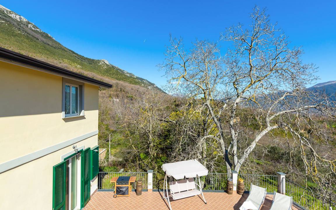Galluccio Villa | 110 m² Villa ∙ 2 bedrooms ∙ 6 guests