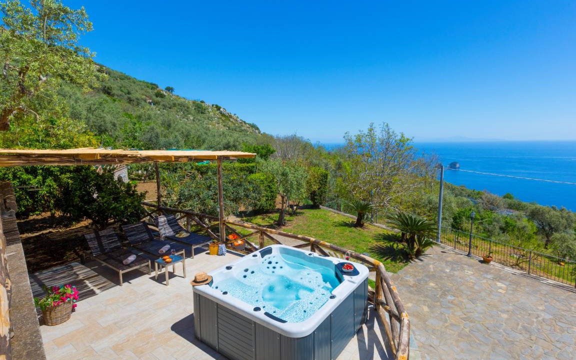 Sant'Agata sui Due Golfi Villa | 120 m² Villa ∙ 2 bedrooms ∙ 4 guests