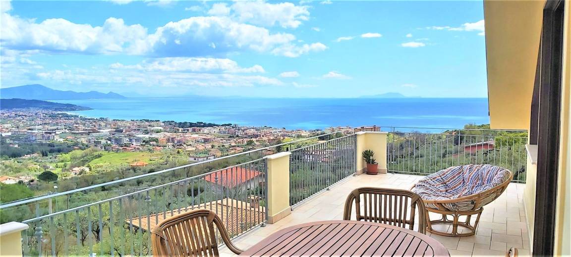 Formia Apartment | 150 m² Apartment ∙ 2 bedrooms ∙ 5 guests