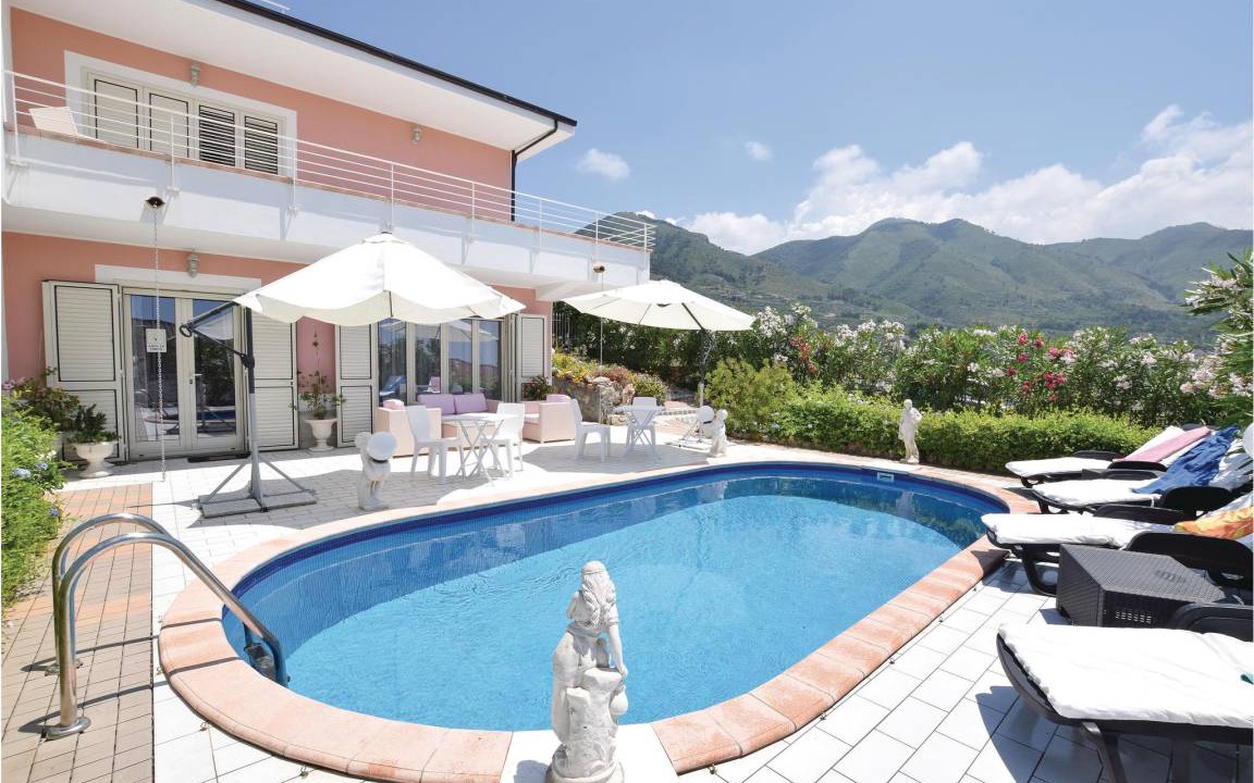 Tortora Marina House | 170 m² Maisonette ∙ 6 bedrooms ∙ 15 guests