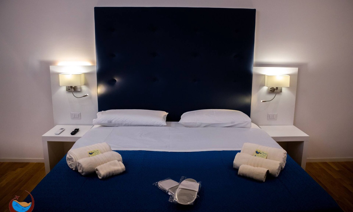 Reggio Calabria Bed & Breakfast | 2 minutes from the archaeological museum, corso garibaldi and via marina.