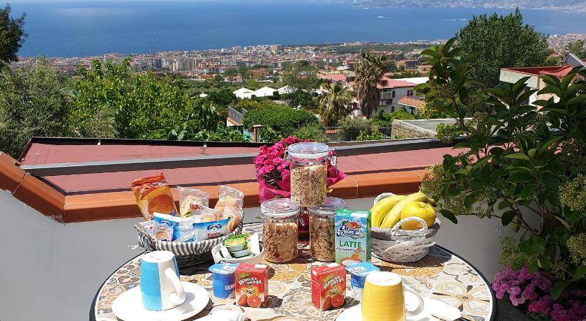Ercolano Bed & Breakfast | 20 m² Bed and breakfast ∙ 3 guests