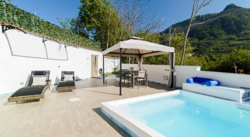 Casamicciola Terme Villa | 200 m² Villa ∙ 2 bedrooms ∙ 6 guests