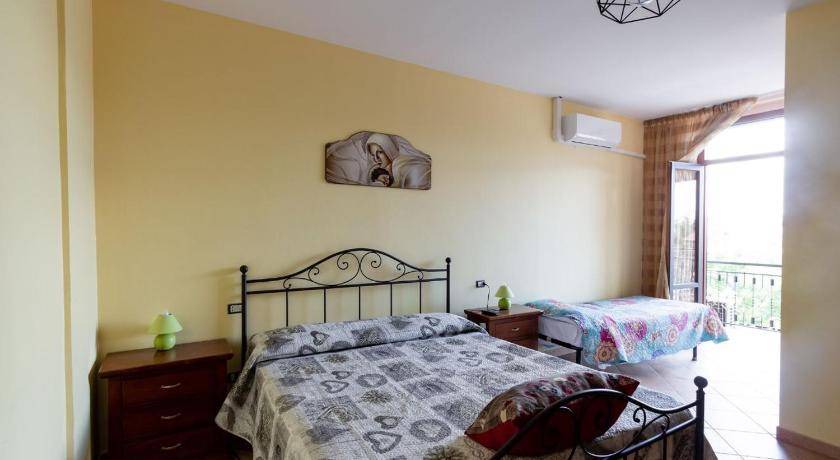 Castelfranci House | 24 m² Farmhouse ∙ 4 guests