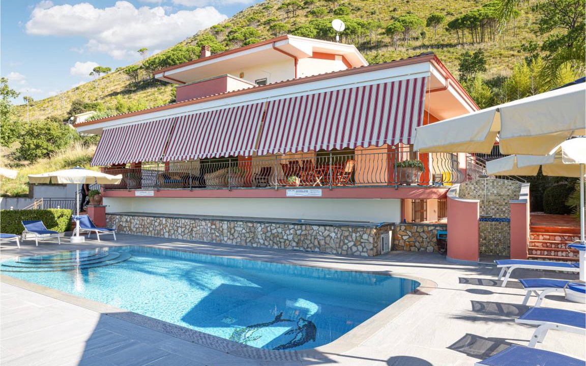 Tortora House | 300 m² House ∙ 4 bedrooms ∙ 8 guests