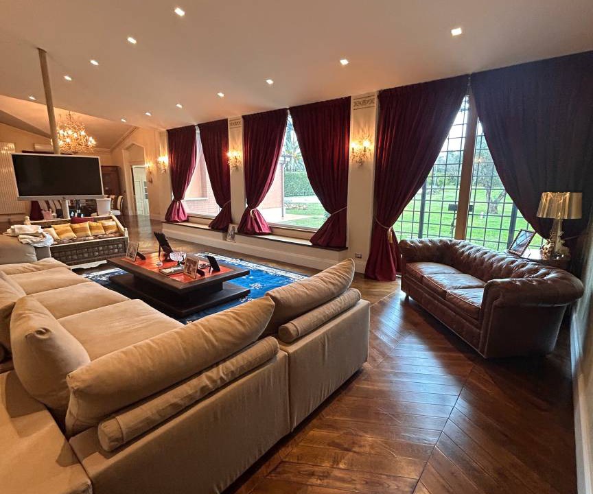 Zona XXV Vallerano Villa | 300 m² Villa ∙ 2 bedrooms ∙ 4 guests