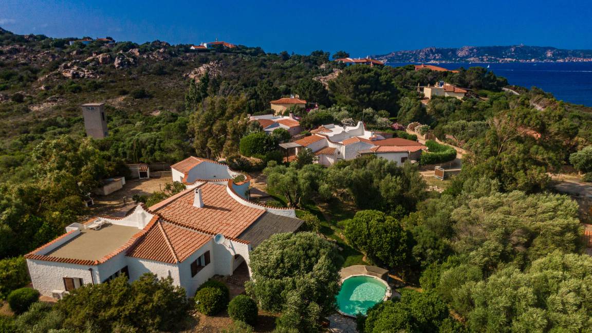 Palau Villa | 300 m² Villa ∙ 3 bedrooms ∙ 6 guests