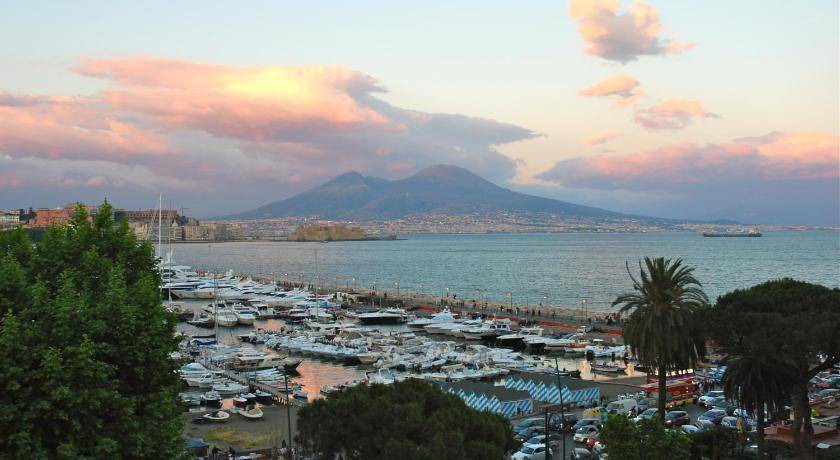 Mergellina Bed & Breakfast | 32 m² Bed and breakfast ∙ 3 guests