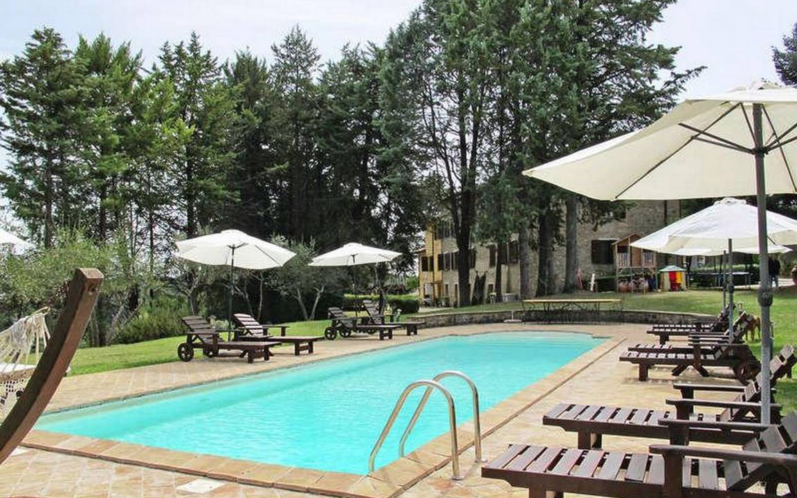 Ramazzano Villa | 420 m² Villa ∙ 8 bedrooms ∙ 30 guests
