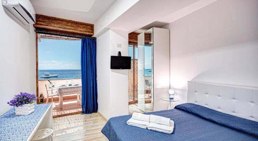 Marina del Cantone Apartment | 45 m² Serviced apartment ∙ 2 bedrooms ∙ 6 guests