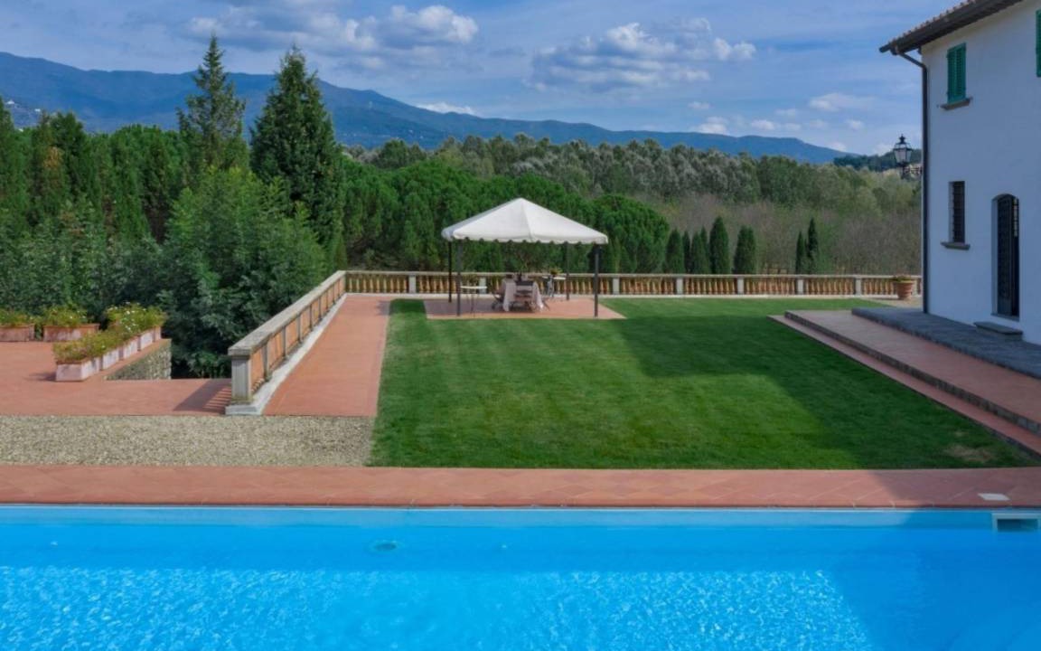 Reggello Villa | 468 m² Villa ∙ 8 bedrooms ∙ 20 guests