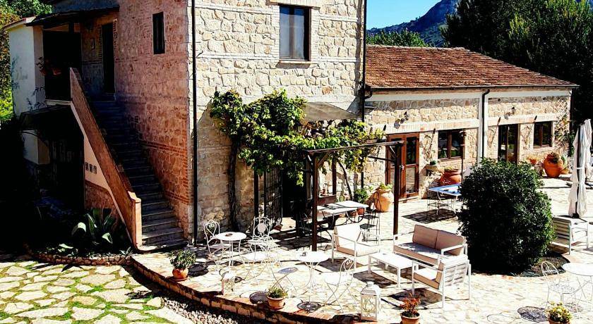 Cassino House | 50 m² Farmhouse ∙ 8 guests