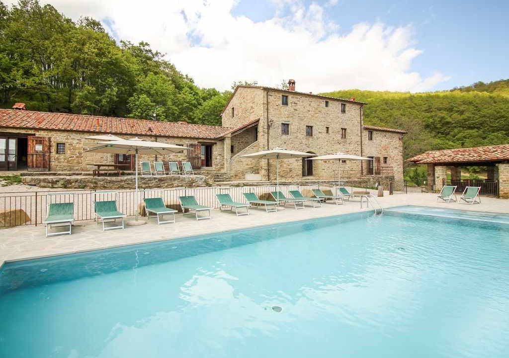 Sansepolcro House | 500 m² House ∙ 13 bedrooms ∙ 35 guests