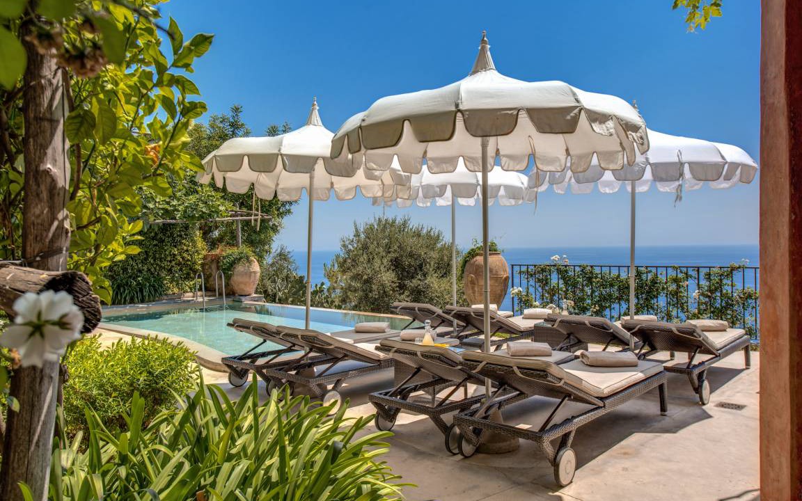 Montepertuso Villa | 500 m² Villa ∙ 12 bedrooms ∙ 28 guests