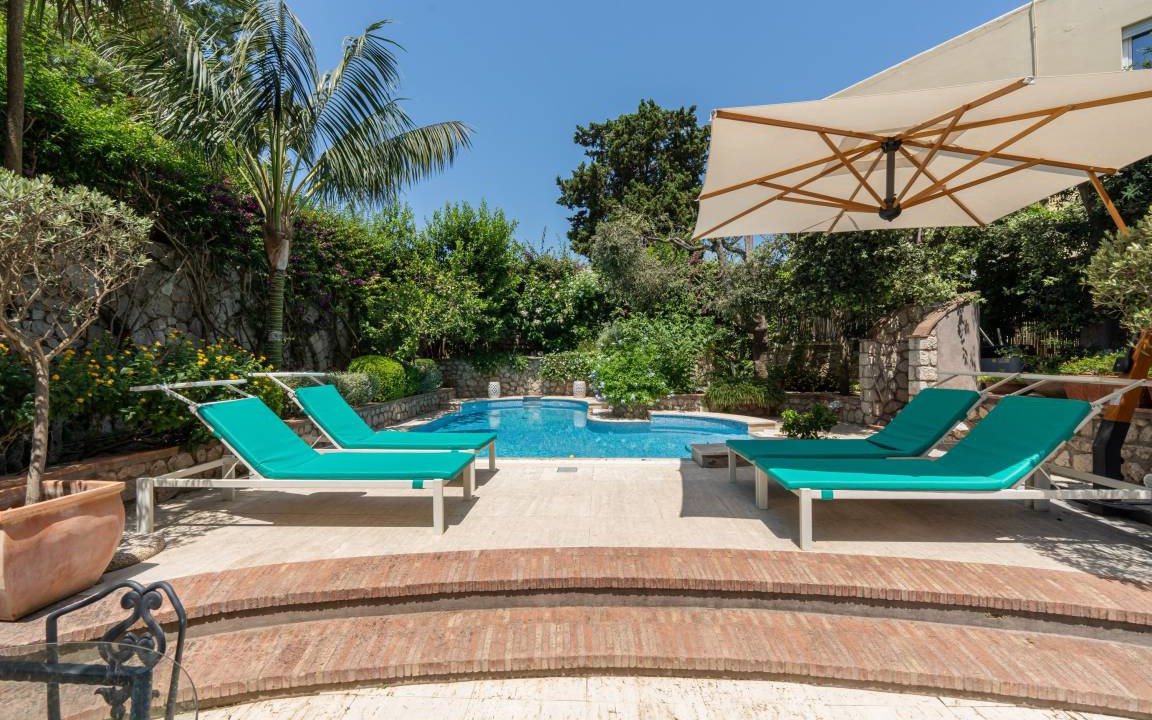 Capri Villa | 500 m² Villa ∙ 5 bedrooms ∙ 10 guests