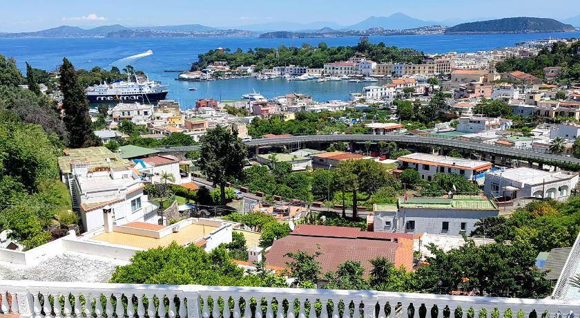 Ischia Porto Apartment | 60 m² Apartment ∙ 2 bedrooms ∙ 7 guests