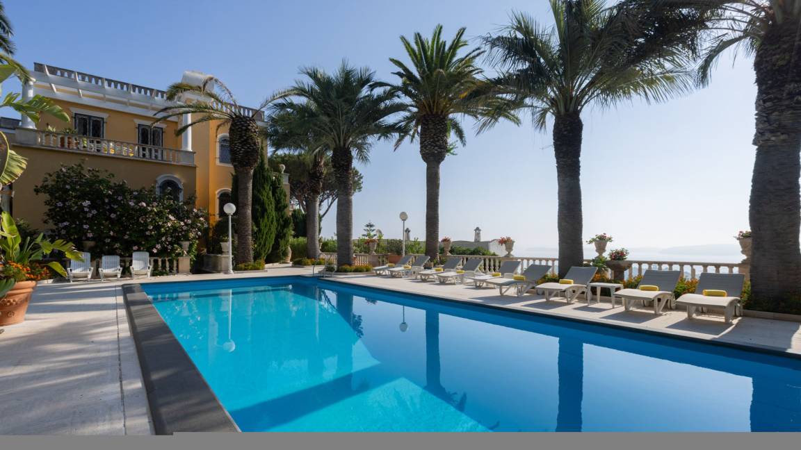Ischia Porto Villa | 750 m² Villa ∙ 6 bedrooms ∙ 12 guests
