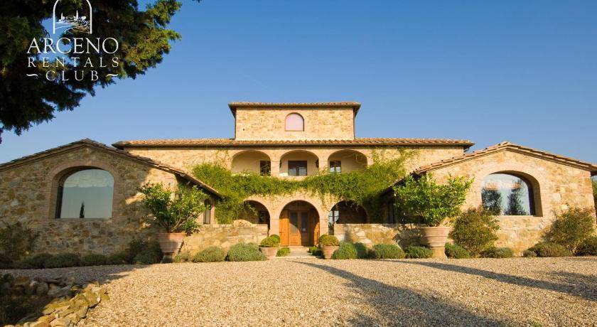 Castelnuovo Berardenga Villa | 800 m² Villa ∙ 7 bedrooms ∙ 14 guests