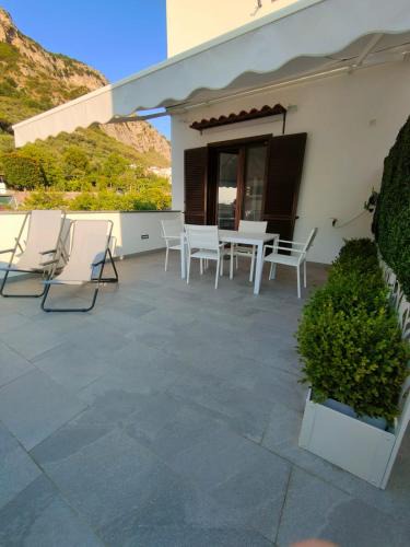 Meta House | 80062 Cute House - De Vivo Realty Meta di Sorrento