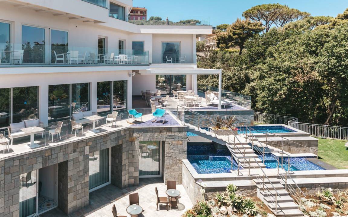 Sorrento Villa | 900 m² Villa ∙ 12 bedrooms ∙ 31 guests