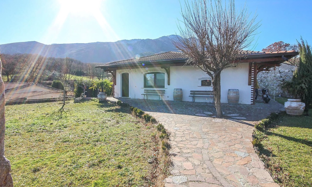 San Rufo House | A vacation home located directly on the popular National Park Cilento e Vallo di Diano.