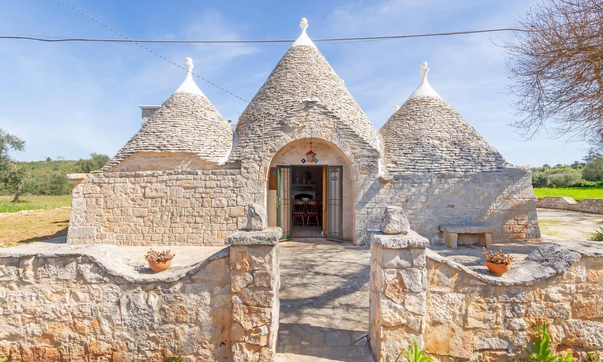Cisternino House | Amazing home in Cisternino BR with WiFi