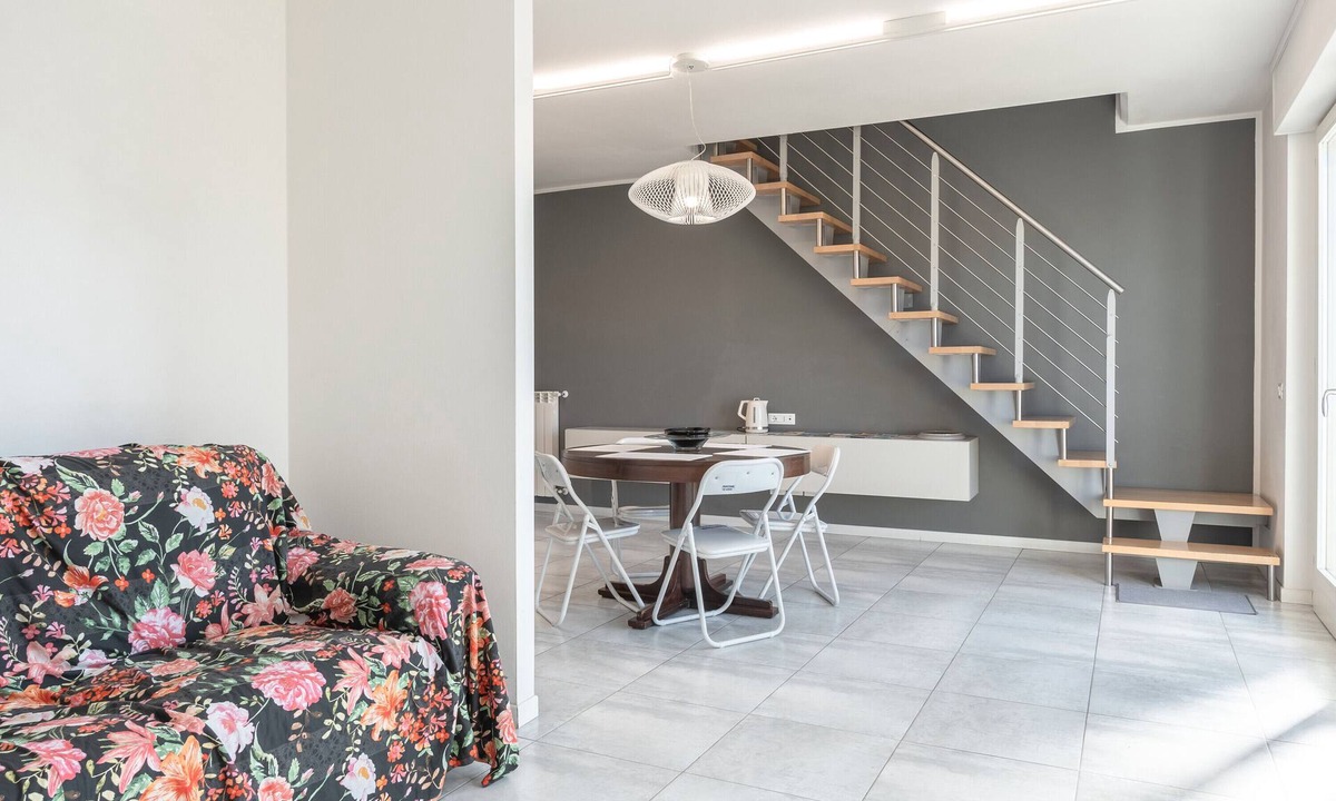 Arezzo Apartment | Apartment 'A Casa Di Oreste E Olivia' with Balcony, Wi-Fi and Air Conditioning