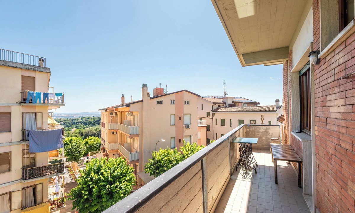 Chianciano Terme Apartment | Apartment 'Comfort Alle Terme' with Balcony and Wi-Fi