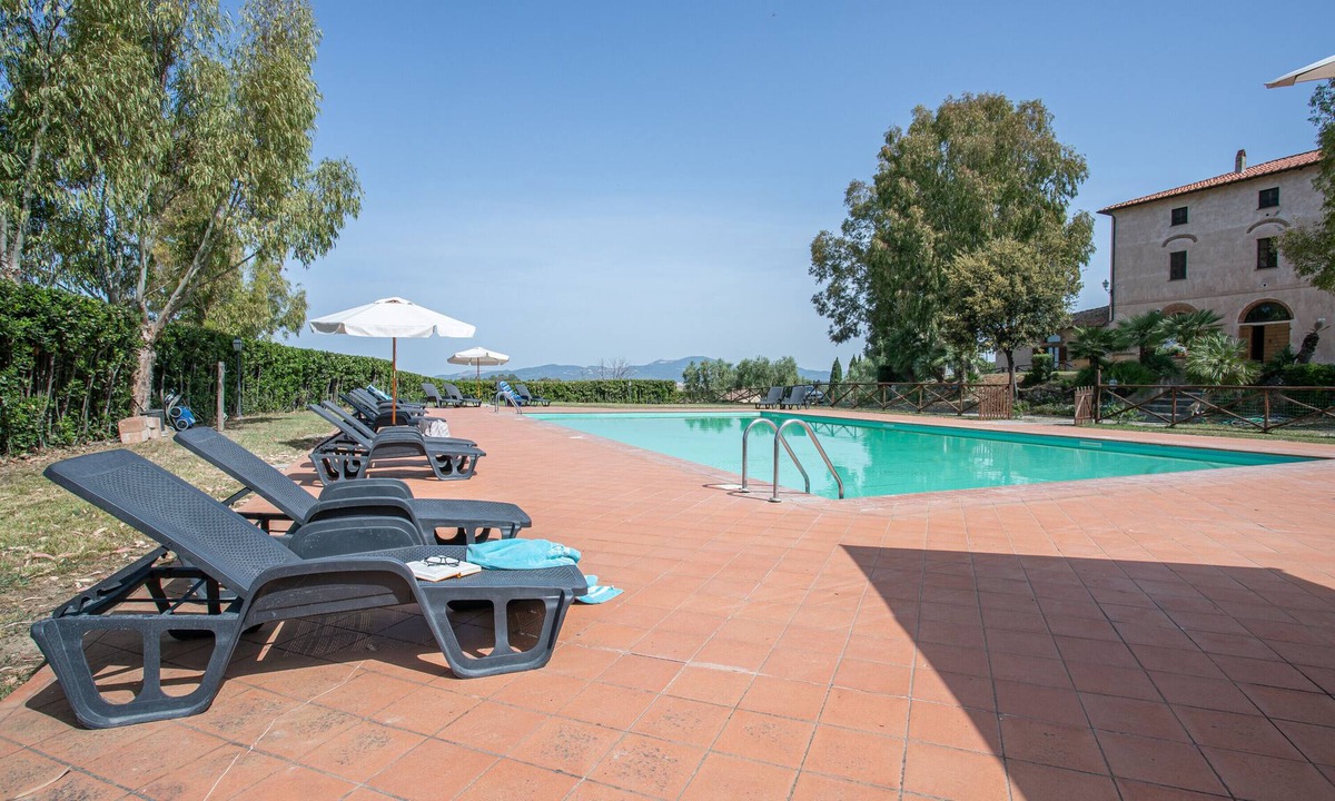 Riotorto Apartment | Apartment "Montecristo" with Sea View, Wi-Fi, Pool & A/C