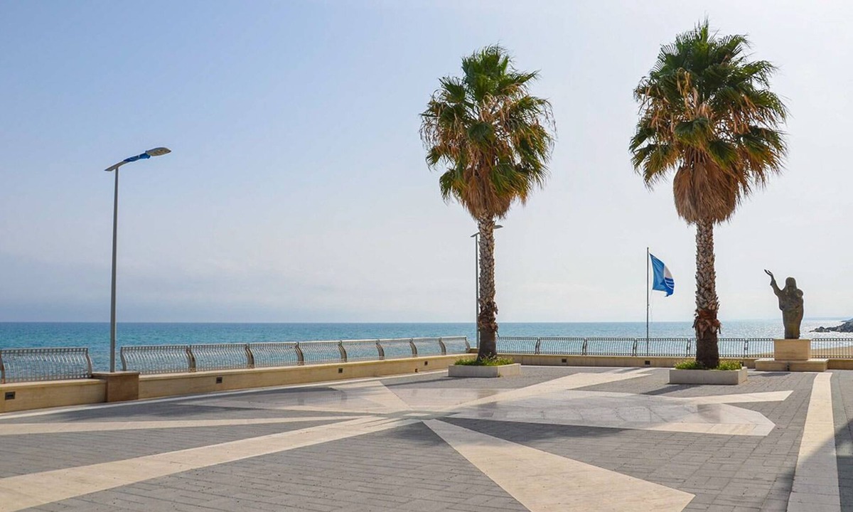 Torre The Beach Sea | Torre Melissa