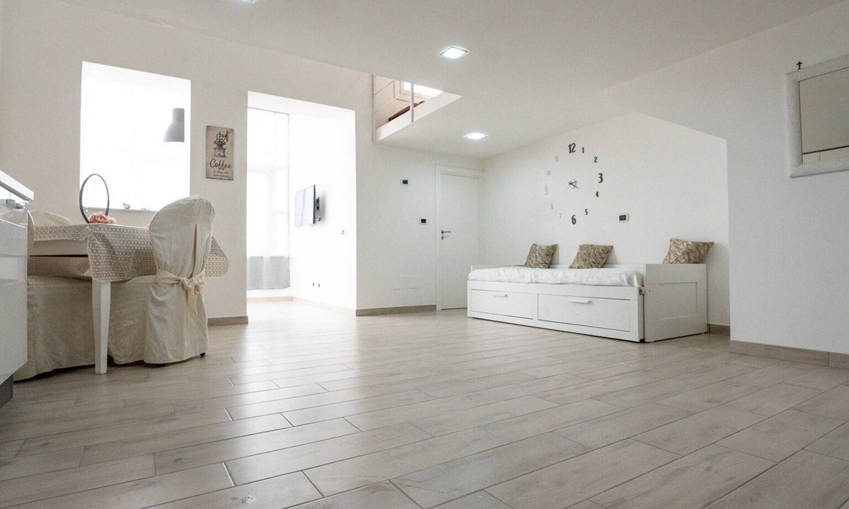 Pozzuoli Apartment | Apartment with free parking and sea view