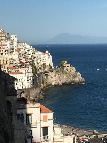Amalfi Apartment | Apartments Amalfi Design Sea View accessible by 250 steps