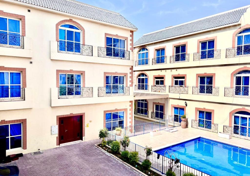 Mirdif Apartment | Arav Khan Royalty House