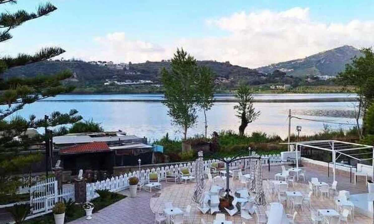 Licola Hotel | Avernum Relais
