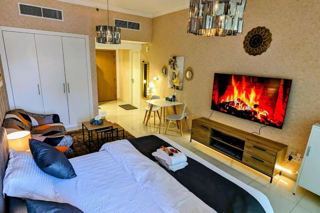 Business Bay Apartment | Awesome Brand New Apartment with a Great View.