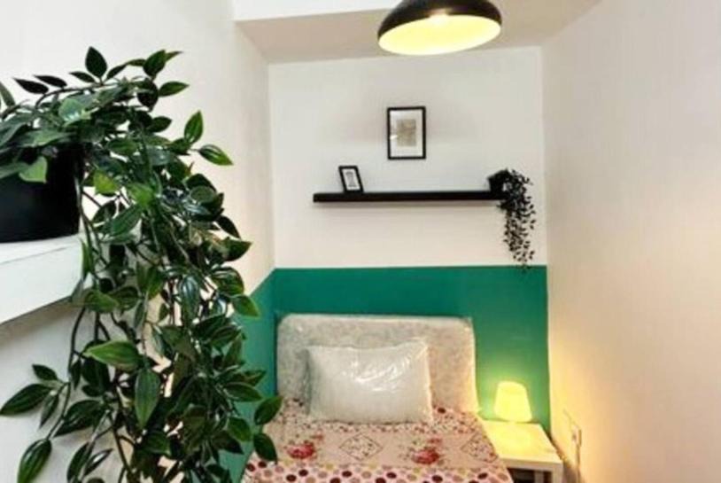 Barsha Heights House | Bagpack Double Partition Room in Tecom Near Metro
