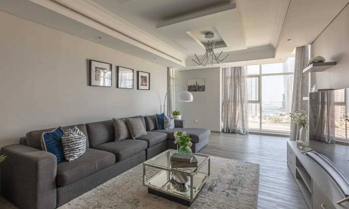 Jumeirah Lake Towers Apartment | Beautiful and Cozy 2BR Apt in JLT - Sleeps 4!