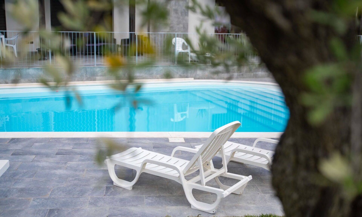 Silvi Villa | Beautiful apartment in villa for 4 guests with WIFI, pool, A/C, TV, patio and pets allowed