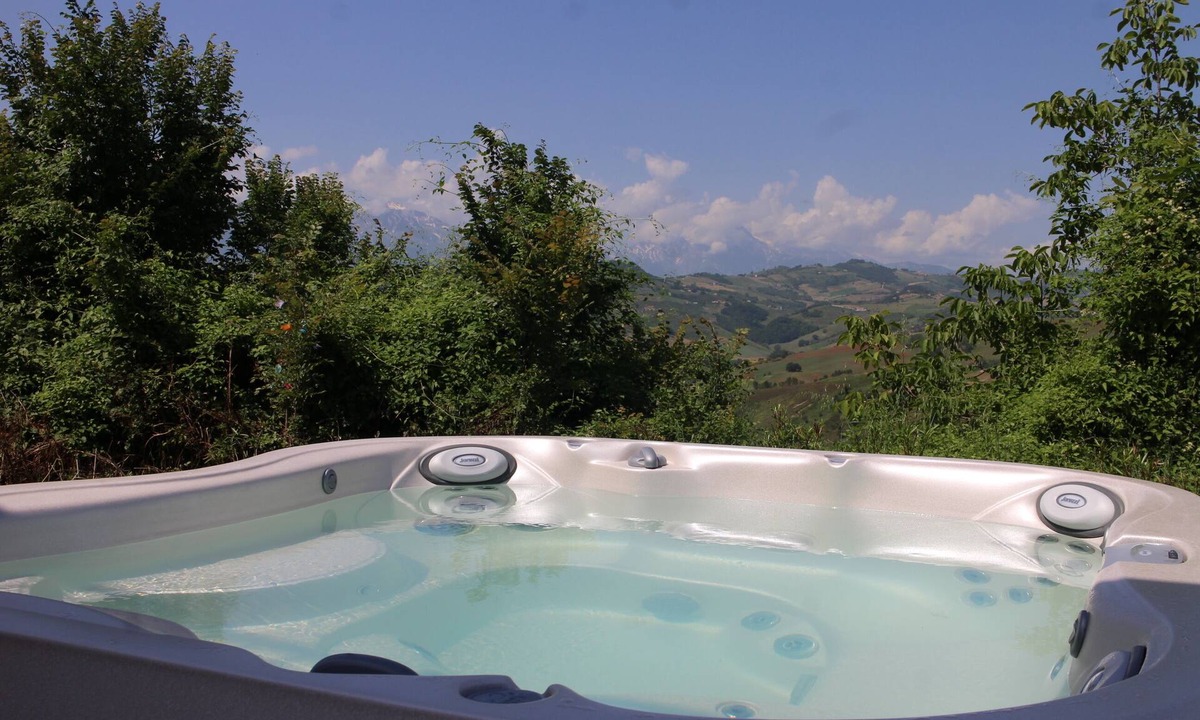 Marciano Villa | Beautiful villa and spa pool close to the sea with spectacular views. Free WiFi