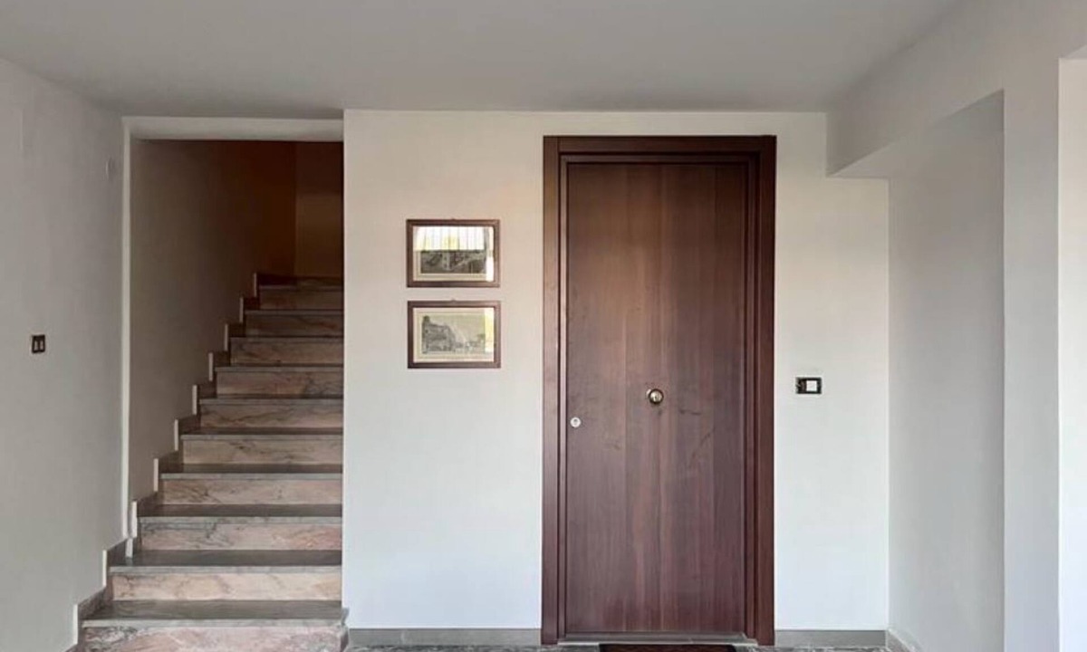 Mendicino Apartment | Beautifully renovated apartment offering authentic Italian country style living!