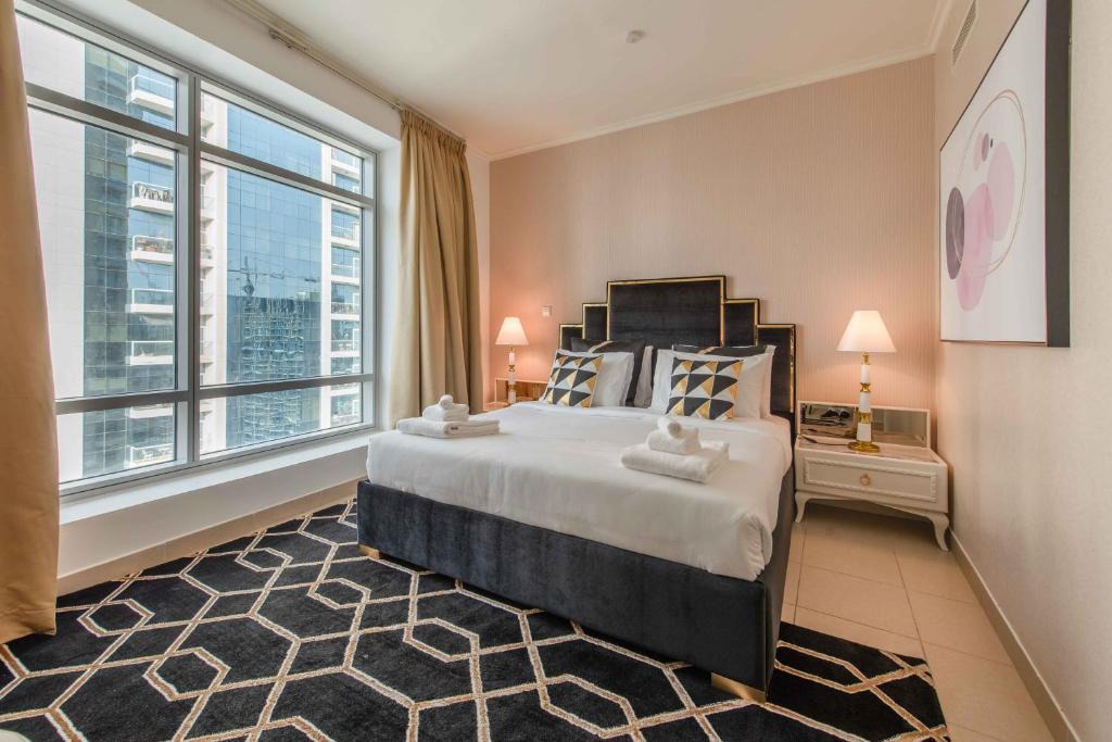 Downtown Dubai Apartment | BellaVista Burj Views Tower Opposite Dubai Mall