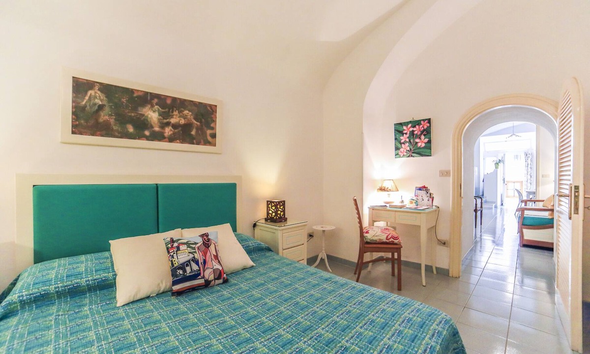 Atrani House | Bijoux house in Atrani: wifi, air-conditioning, easy access.