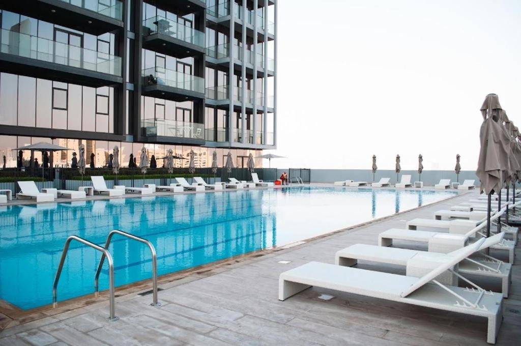 Jumeirah Village Circle Apartment | Bloom Tower Apartment, Dubai