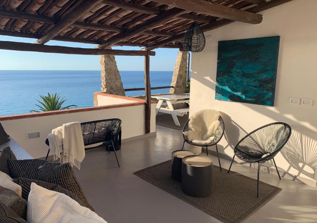 Costa dei Monaci Apartment | Boutique apartment with beach within walking distance, near Tropea