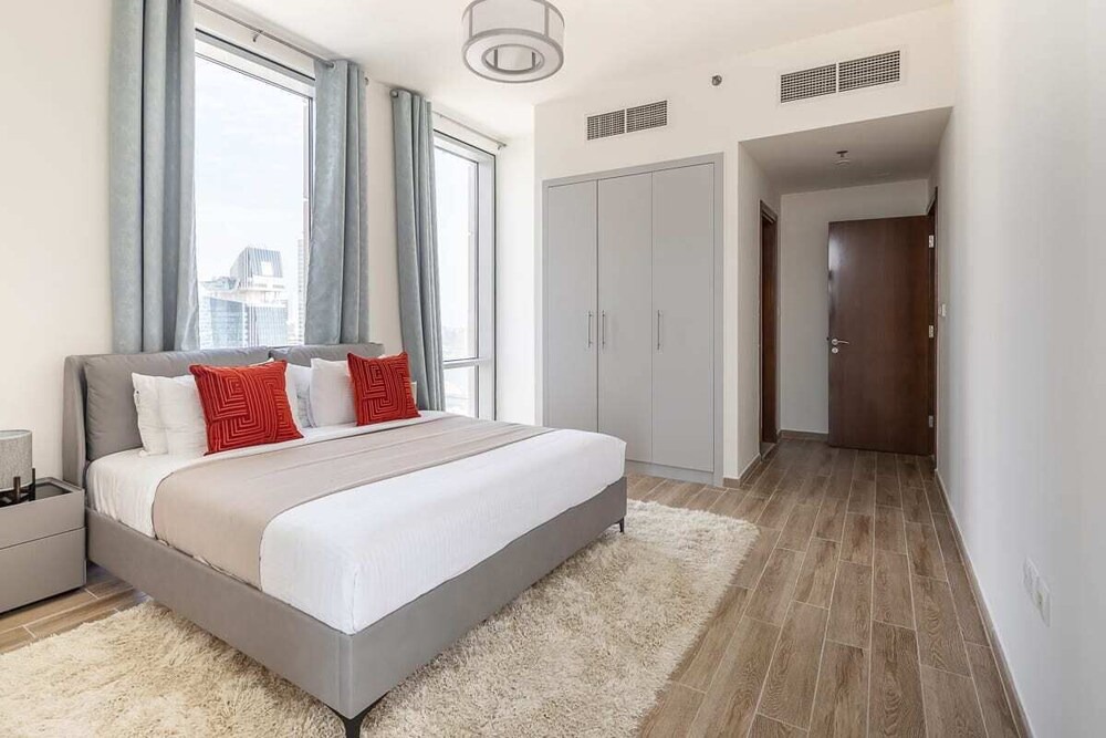 Business Bay Apartment | Bright 2BR in Business Bay with Canal Views
