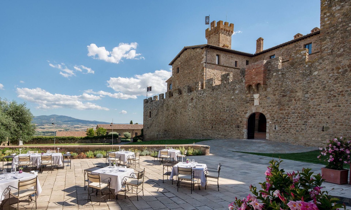 Poggio alle Mura Hotel | Castello Banfi - Il Borgo