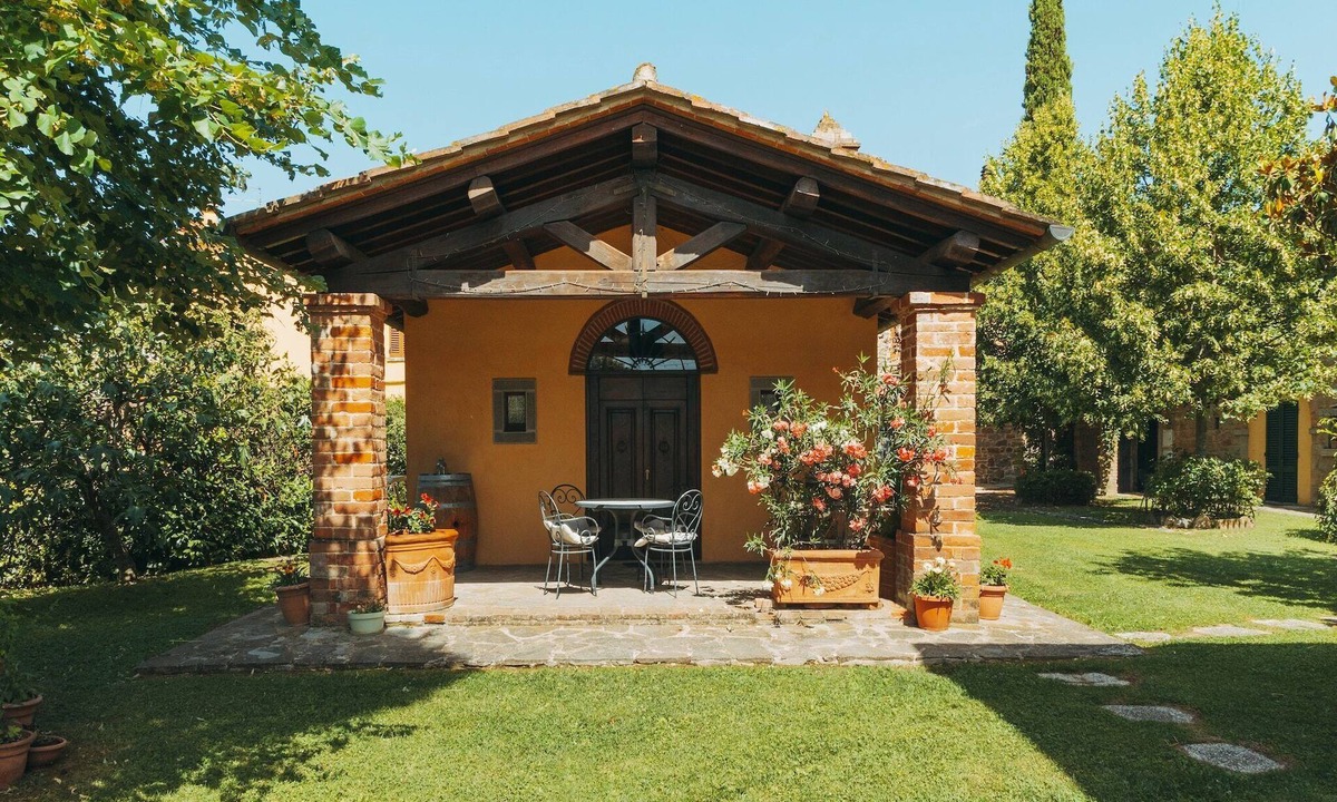 Camucia Ski Chalet | Chalet with pool in Cortona